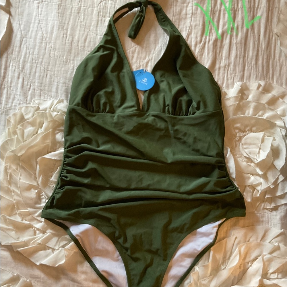 One piece swim suit